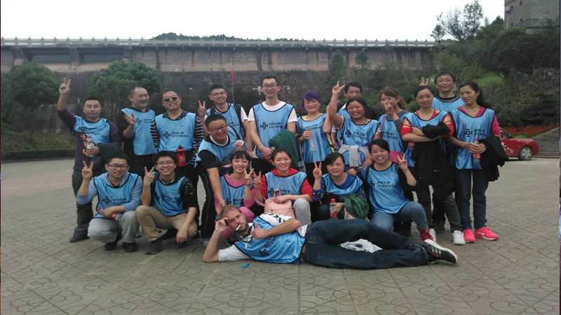 熔炼团队，共创未来