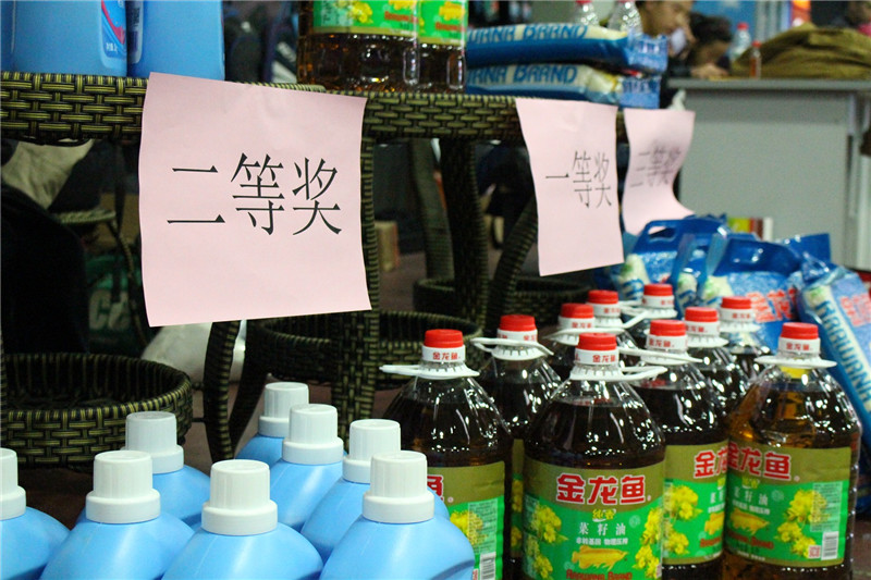 “白羽飞扬?羽动你我”欧林杯第二届羽毛球比赛6